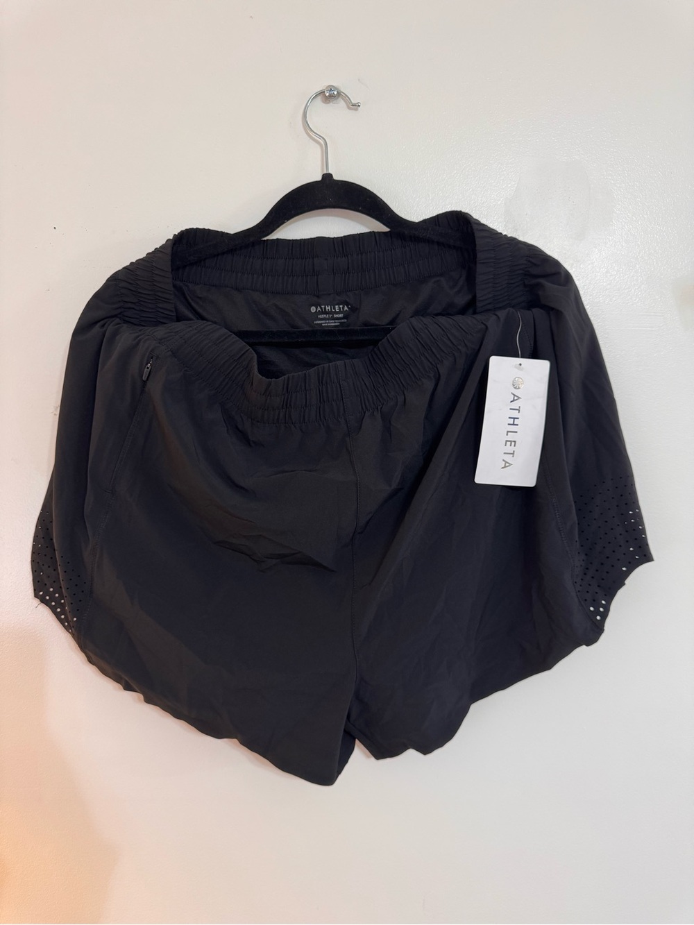Athleta Hustle 3” Shorts NWT Black Size 1X Featherweight Stretch